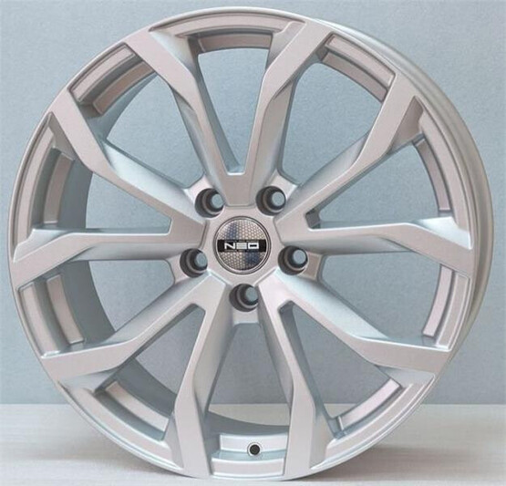 Диск Neo 808 18x8 5x120 ET40 DIA72.6 S